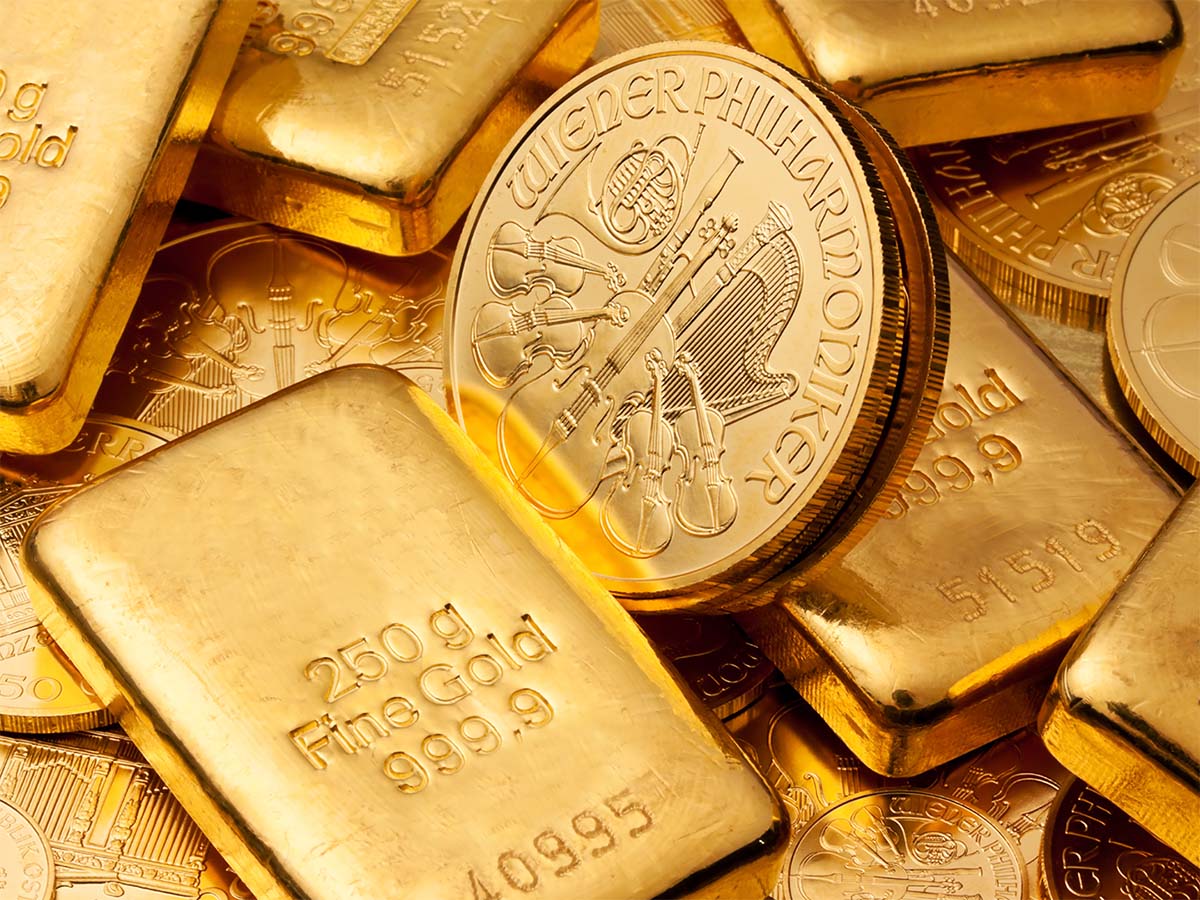 gold bullion pieces